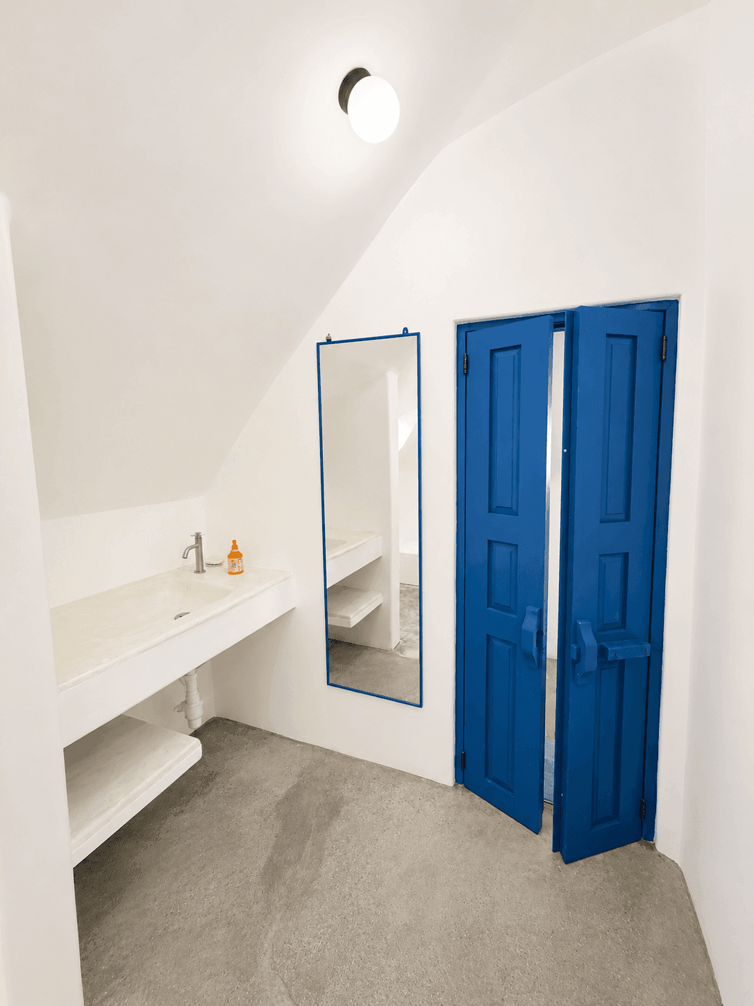 Bali Bio Villas — Santorini room