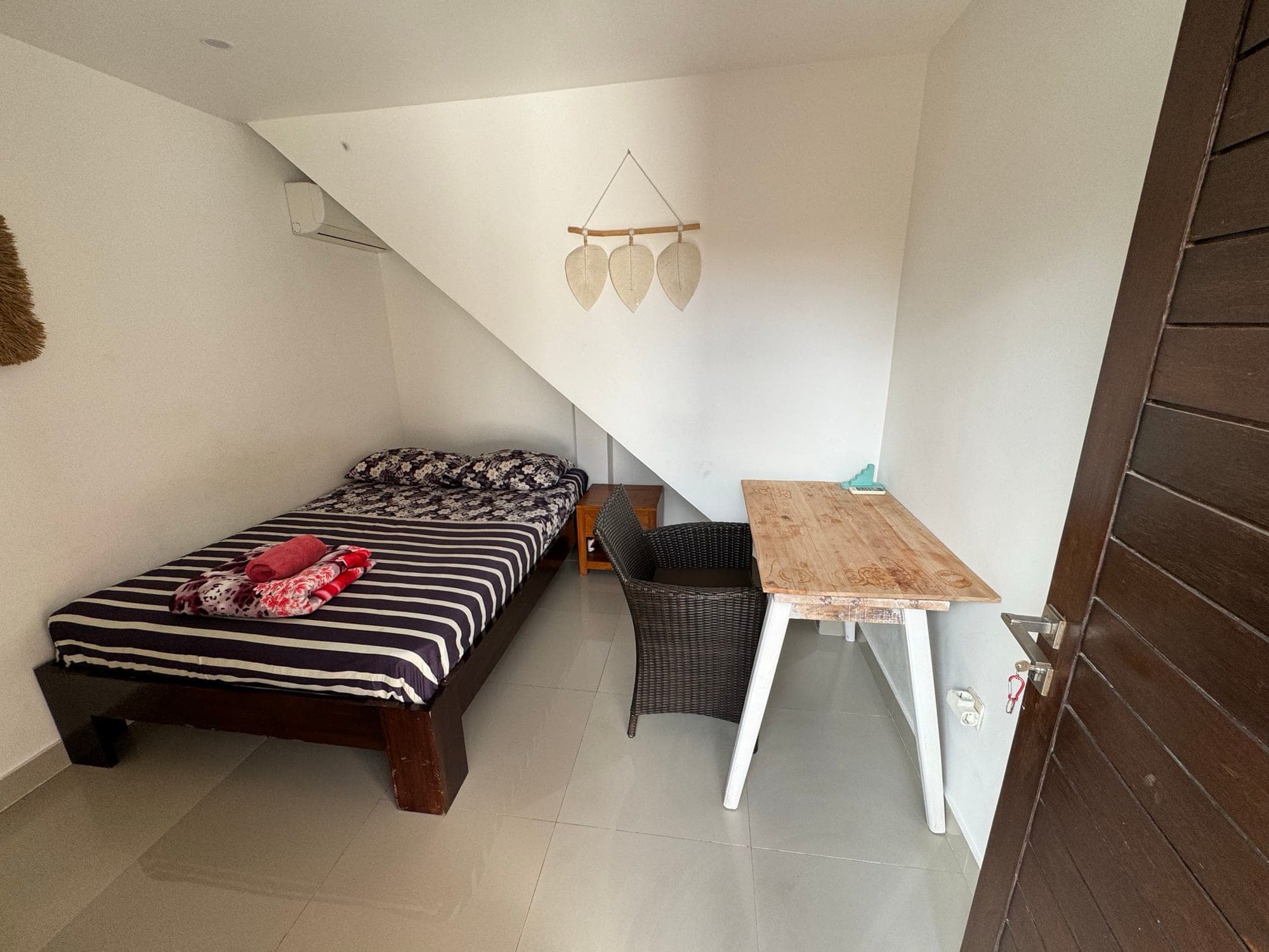 Surf Bali Villa — Room with shared bathroom 1