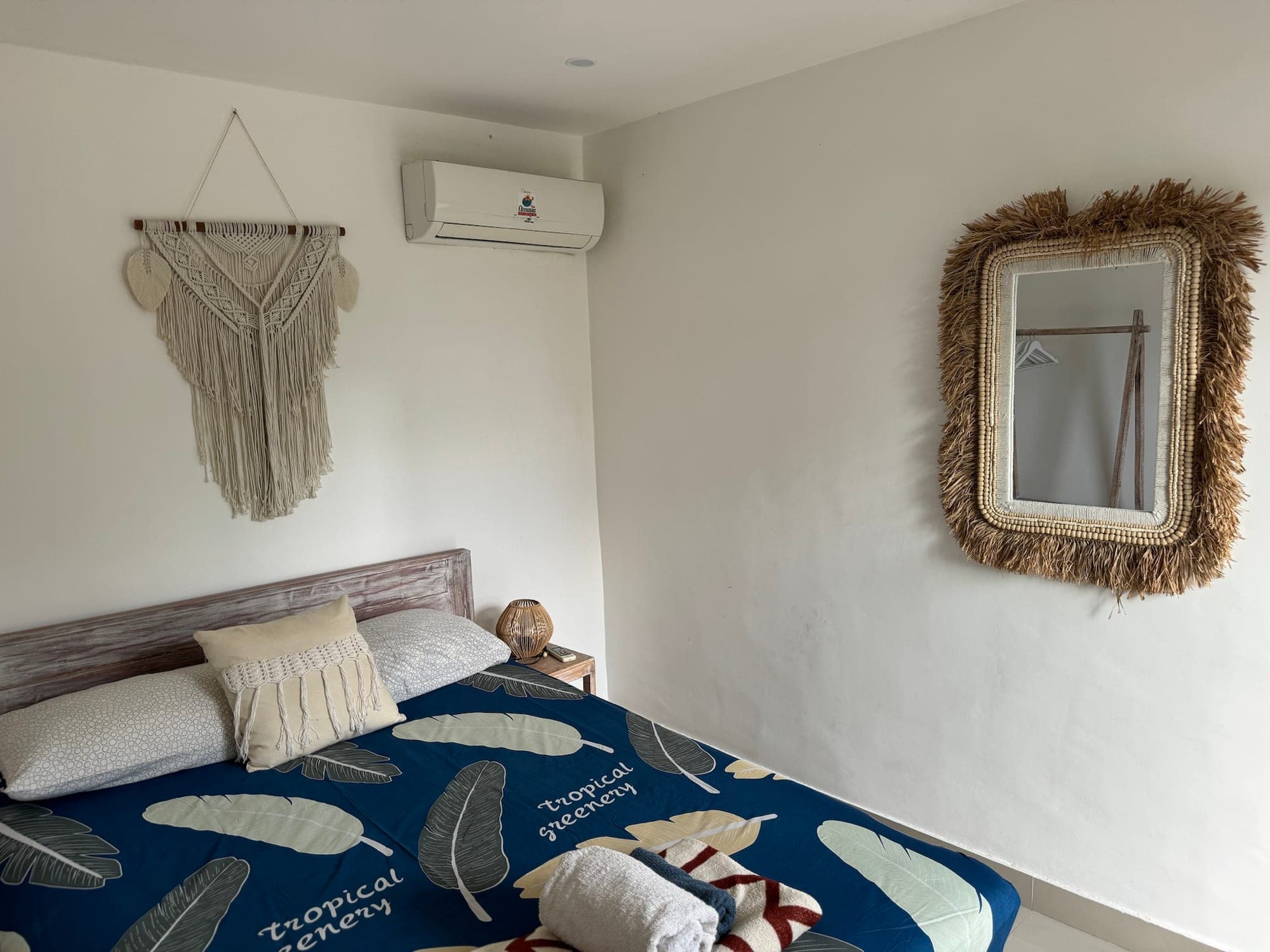 Surf Bali Villa — Room with shared bathroom 2